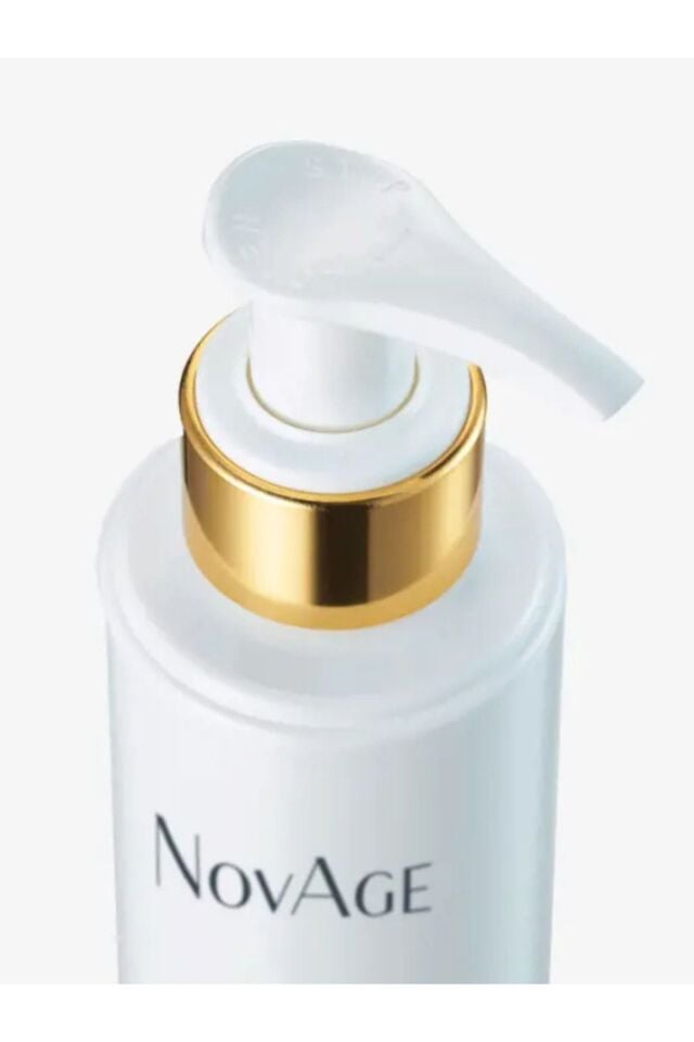 Novage 2'si 1 Arada Temizleme Jeli 150 ml 33984