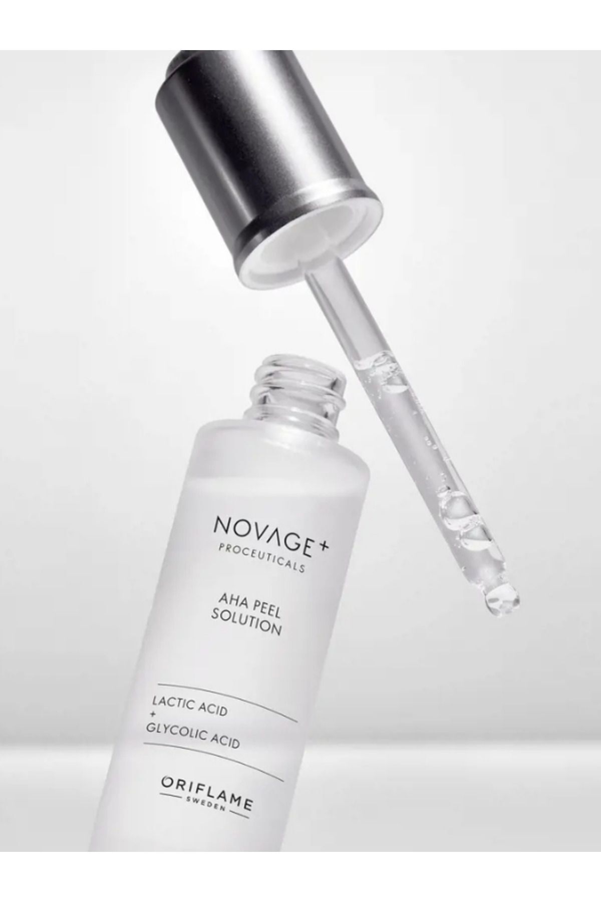 Novage Proceuticals Aha Daha Pürüzsüz Ve Canlı Görünüm Sunan Peeling Solüsyonu 47104