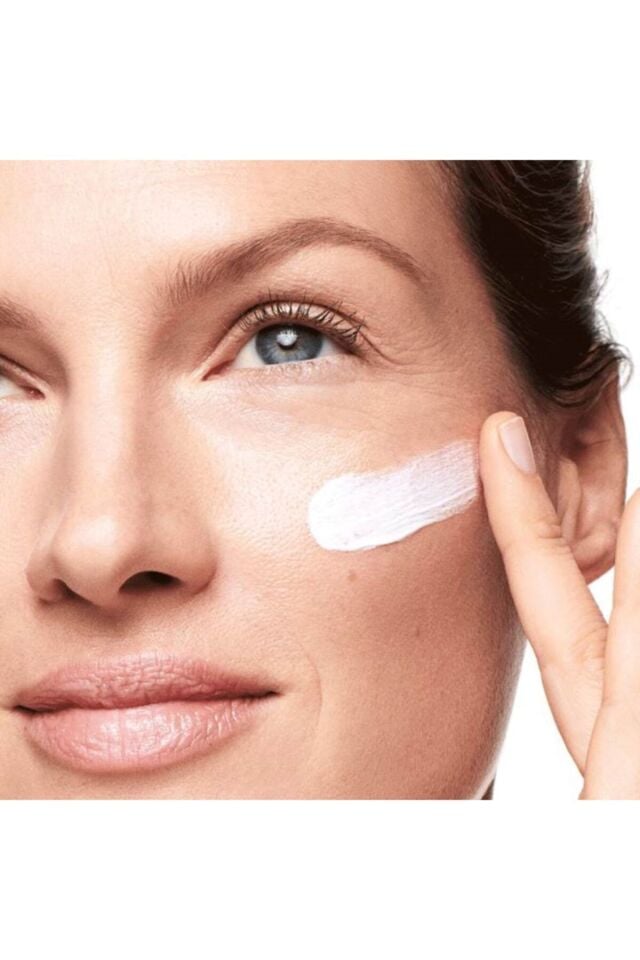 Optimals Age Revive Cilt Bariyerini Güçlendiren Ve Sıkılaştıran Gündüz Kremi 15 Spf 42548