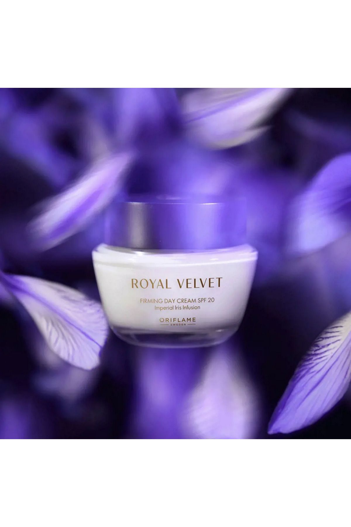 Royal Velvet 2 Kat Daha Nem Sağlayan Sıkılaştırıcı Etkili Gündüz Kremi SPF 20 47005