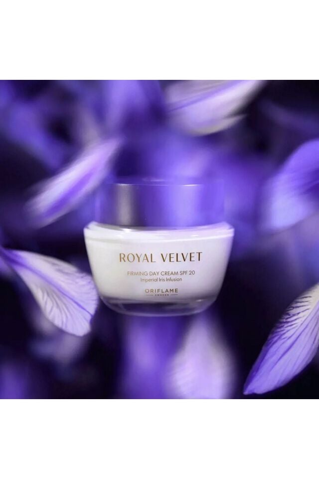 Royal Velvet 2 Kat Daha Nem Sağlayan Sıkılaştırıcı Etkili Gündüz Kremi SPF 20 47005