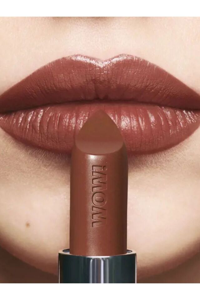 The One Colour Stylist Dudağın Görünümünü Dolgunlaştıran Super Pout Ruj_brown Flame 43301
