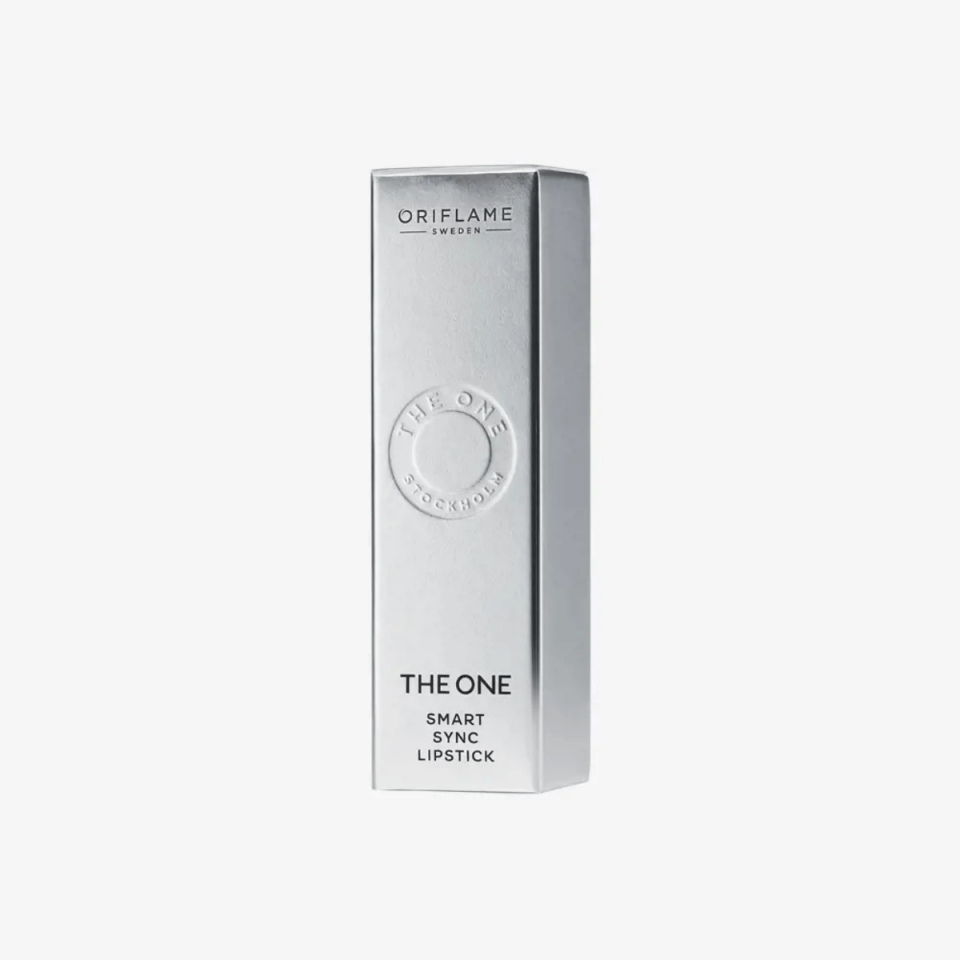 The One Tek Sürüşte Tam Kapatıcılık 8 Saat Kalıcı Renk ve Nem Sunan Smart Sync Ruj 46442