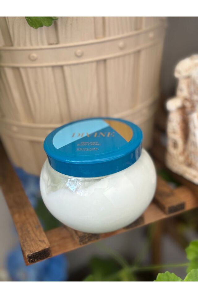 DIVINE - Parfümlü Kadın Vücut Kremi 250 ml 2'Lİ