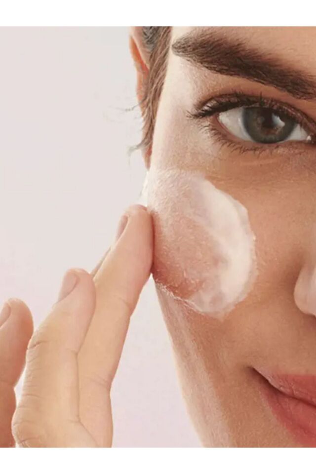 Essentials E Vitaminli & Kanola Yağlı Yüz Maskesi 35765